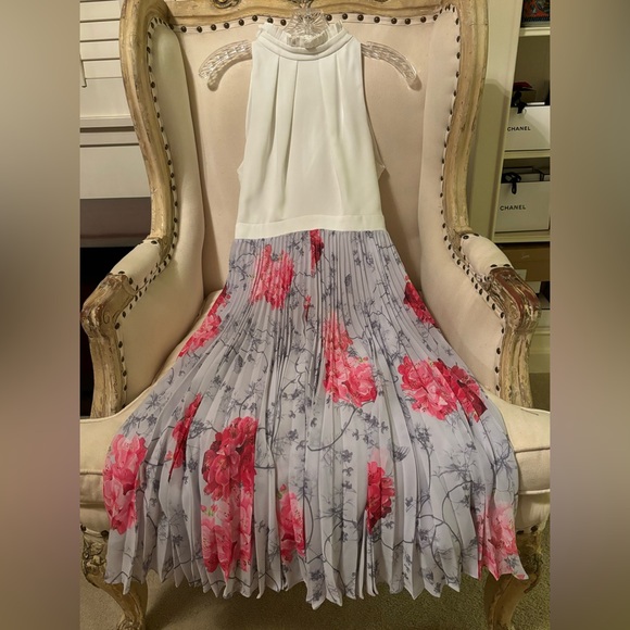 Ted Baker pleated midi dress - Picture 13 of 15